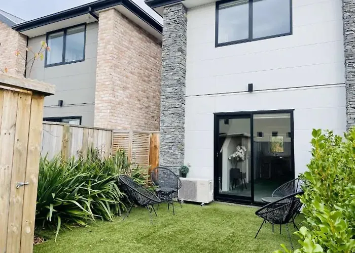 Hagley Townhouse